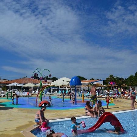 Camping Les Charmettes- Les Mathes Buitenkant foto